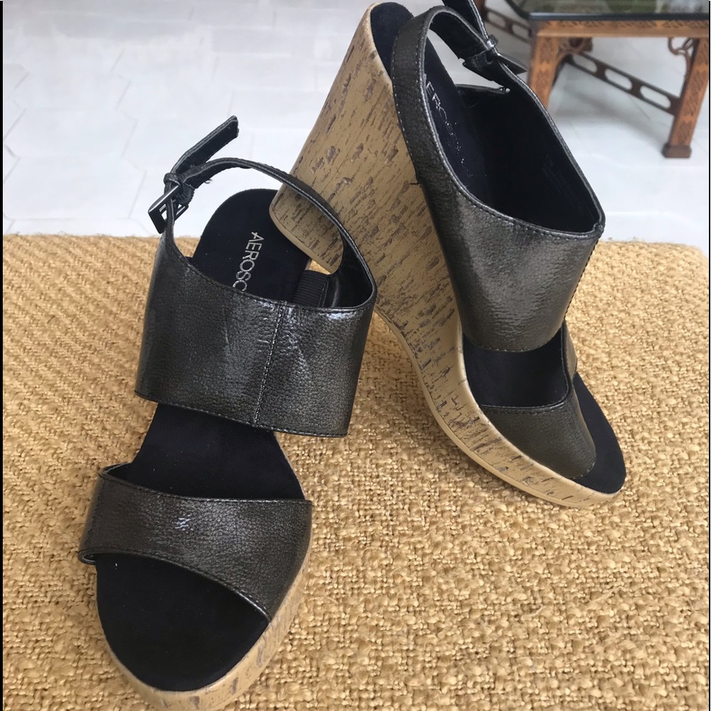 NEW Aerosoles wide strap wedges sz 7